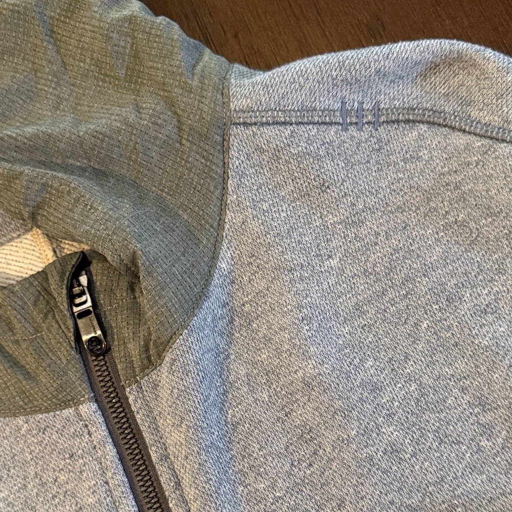 Lululemon athletica Men's Full-Zip Hoodie - Picture 7 of 7